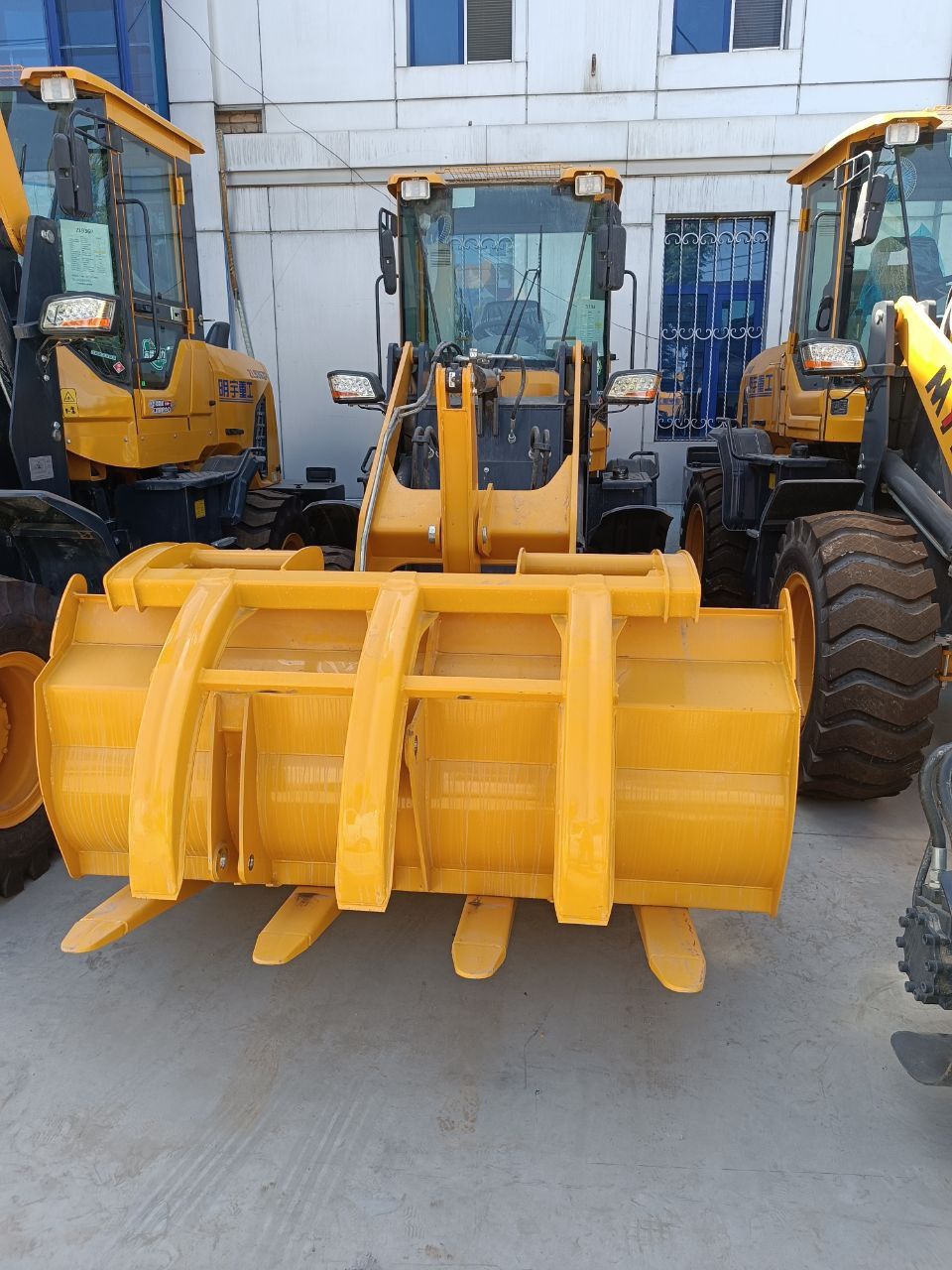 Pogruzchik погрузчик 4500 dan boshlab 27100 gacha narxlari zor