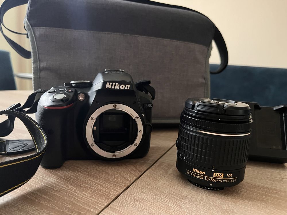Фотоапарат Nikon D5300 + обектив Nikon 18-55mm