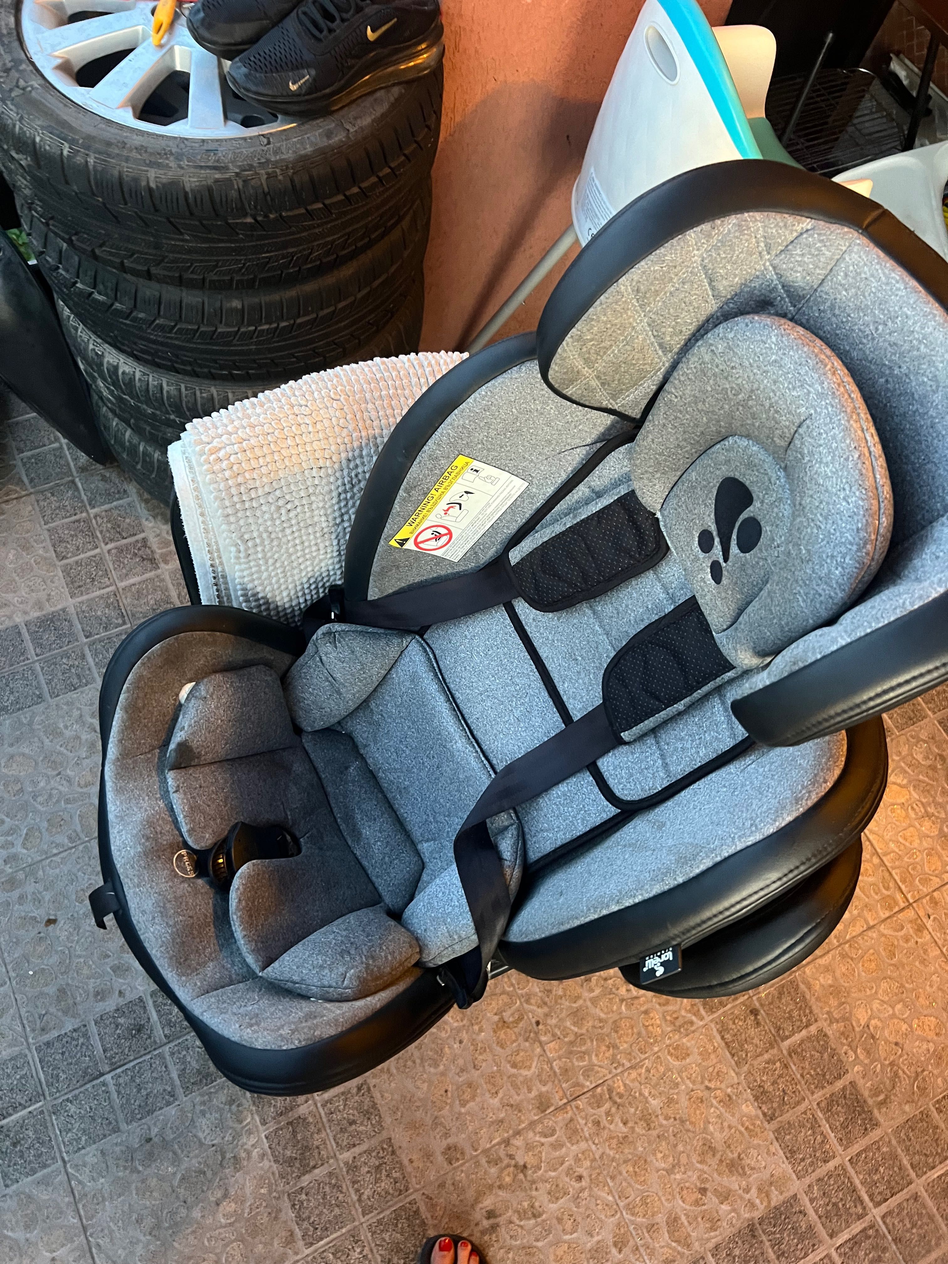 Scaun mașină copil
