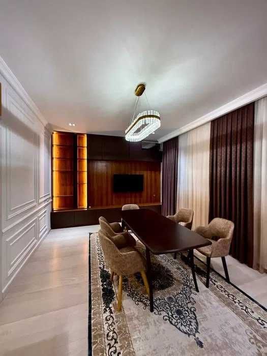 Golden House Махтумкули Assalom 74квм Авторский ремонт!`
