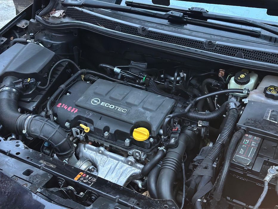 Opel Astra J 2012 1.4 Benzină Turbo / Ușor Avariat / Dezmembrări