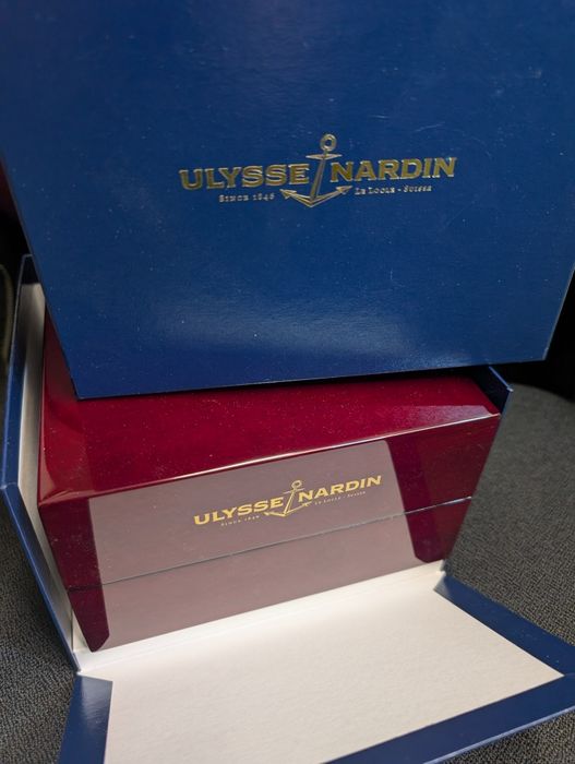 Cutie ceas Ulysses Nardin originala 100%