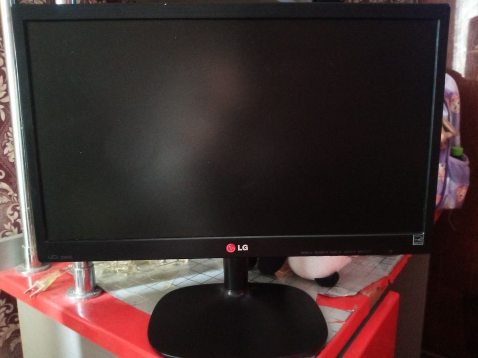 Монитор LG отличное состояние