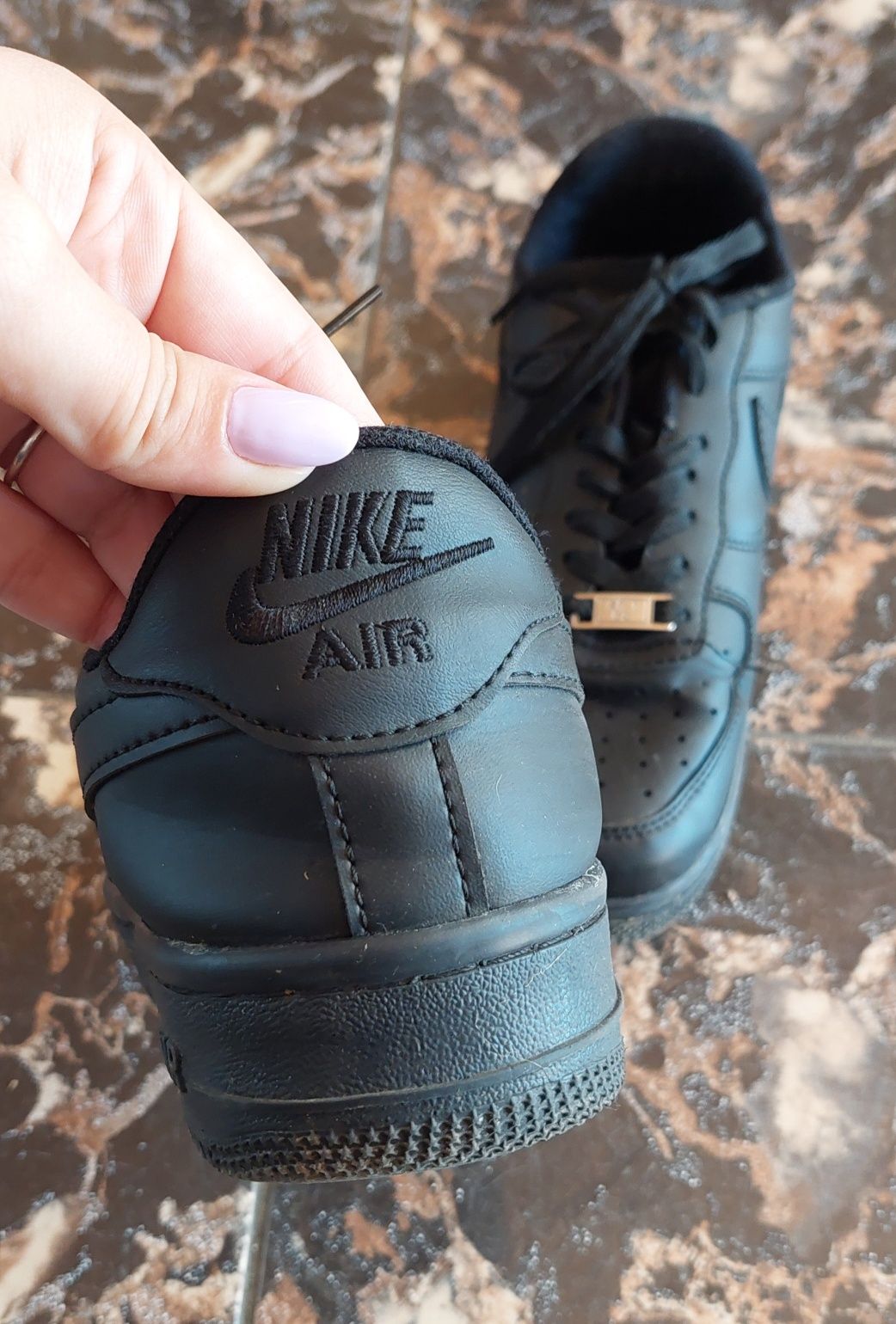 Nike Airforce 1 piele