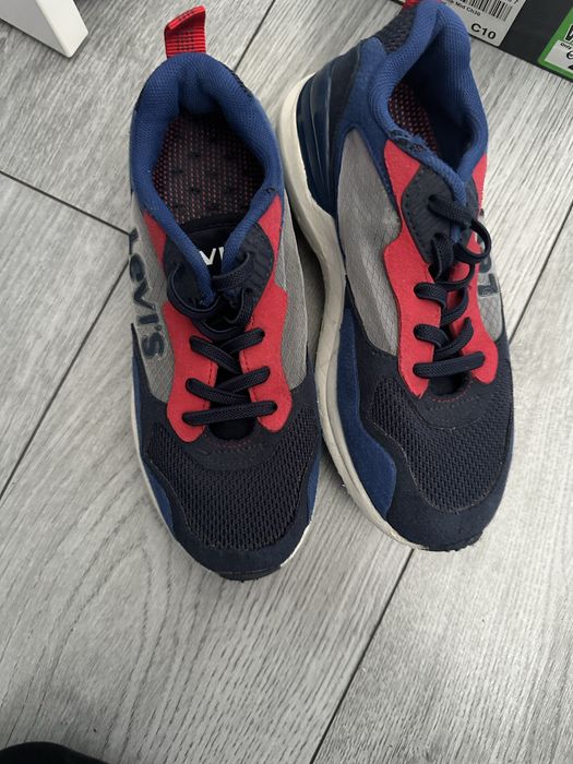 Маратонки  Nike , Levis 31 нимер