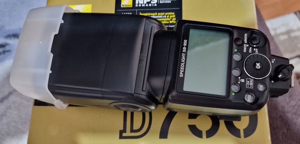 Obiective Nikon 35mm sau 50mm