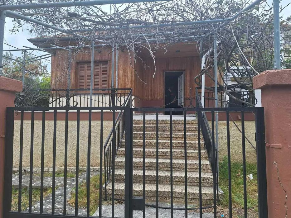 Къща на 300 метра от плажа - Аспровалта