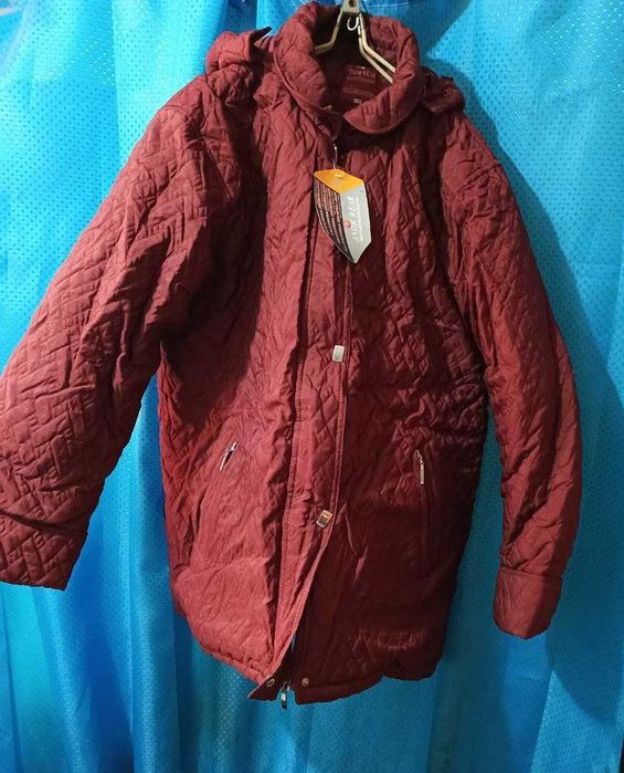 Куртка зимняя с капюшоном