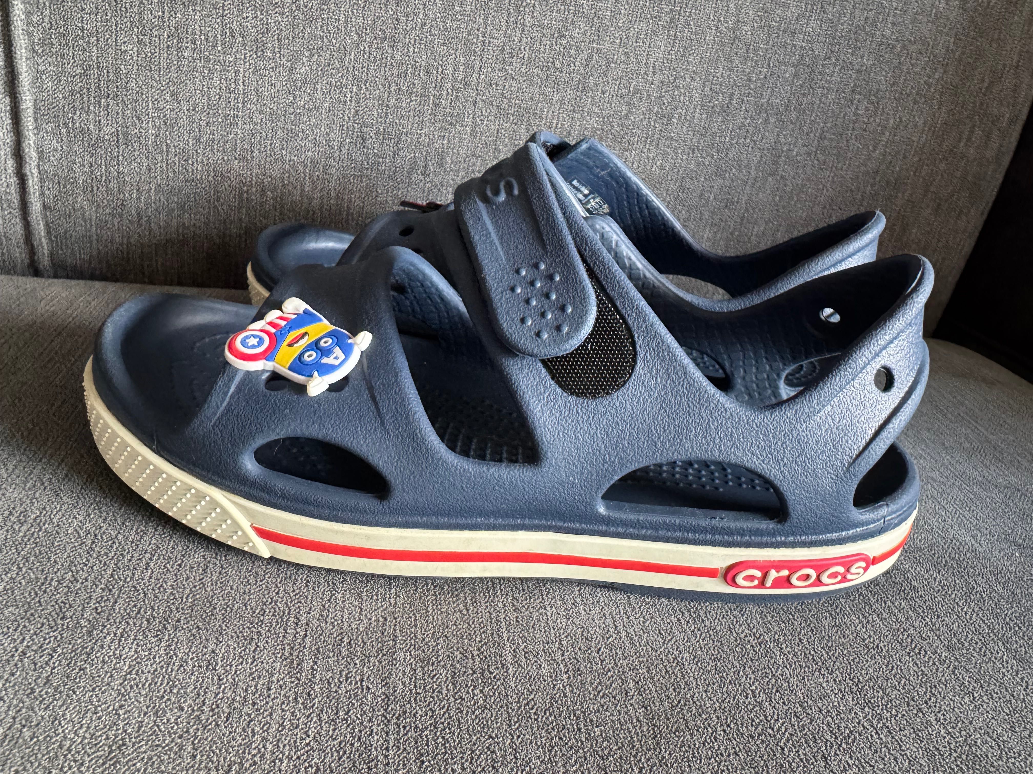 Продавам Сандали Crocs