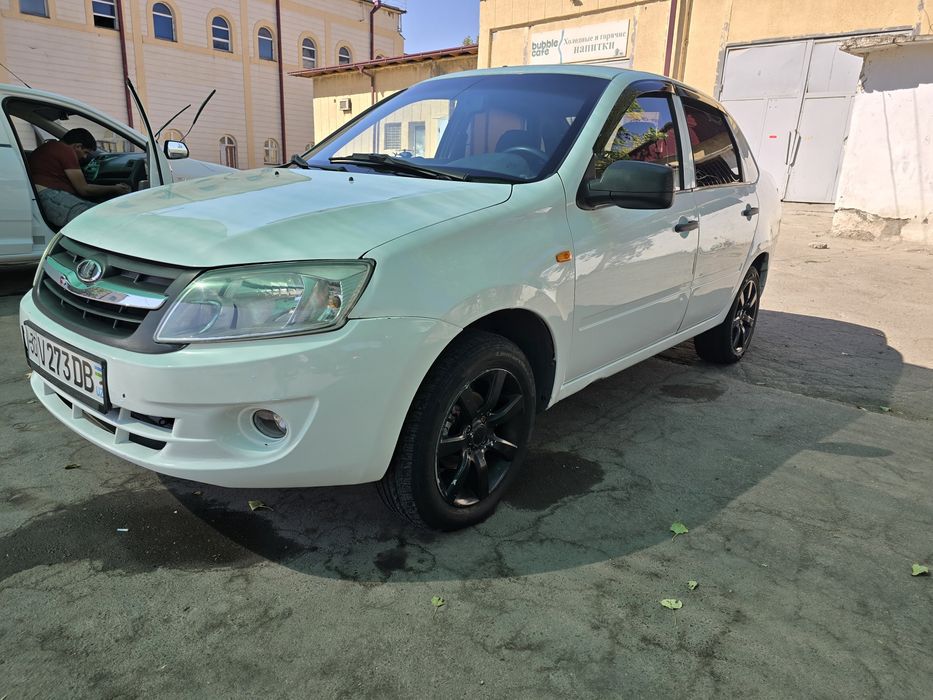 Lada granta 2013