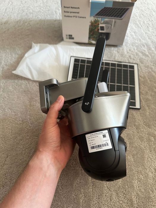 Camera video 4g cu cartela SIM si transmitere si panou solar