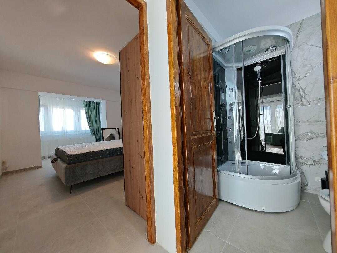 Inchiriem Apartament 3 Camere, Mobilat, Decomandat, 78 Mp,Centru Civic
