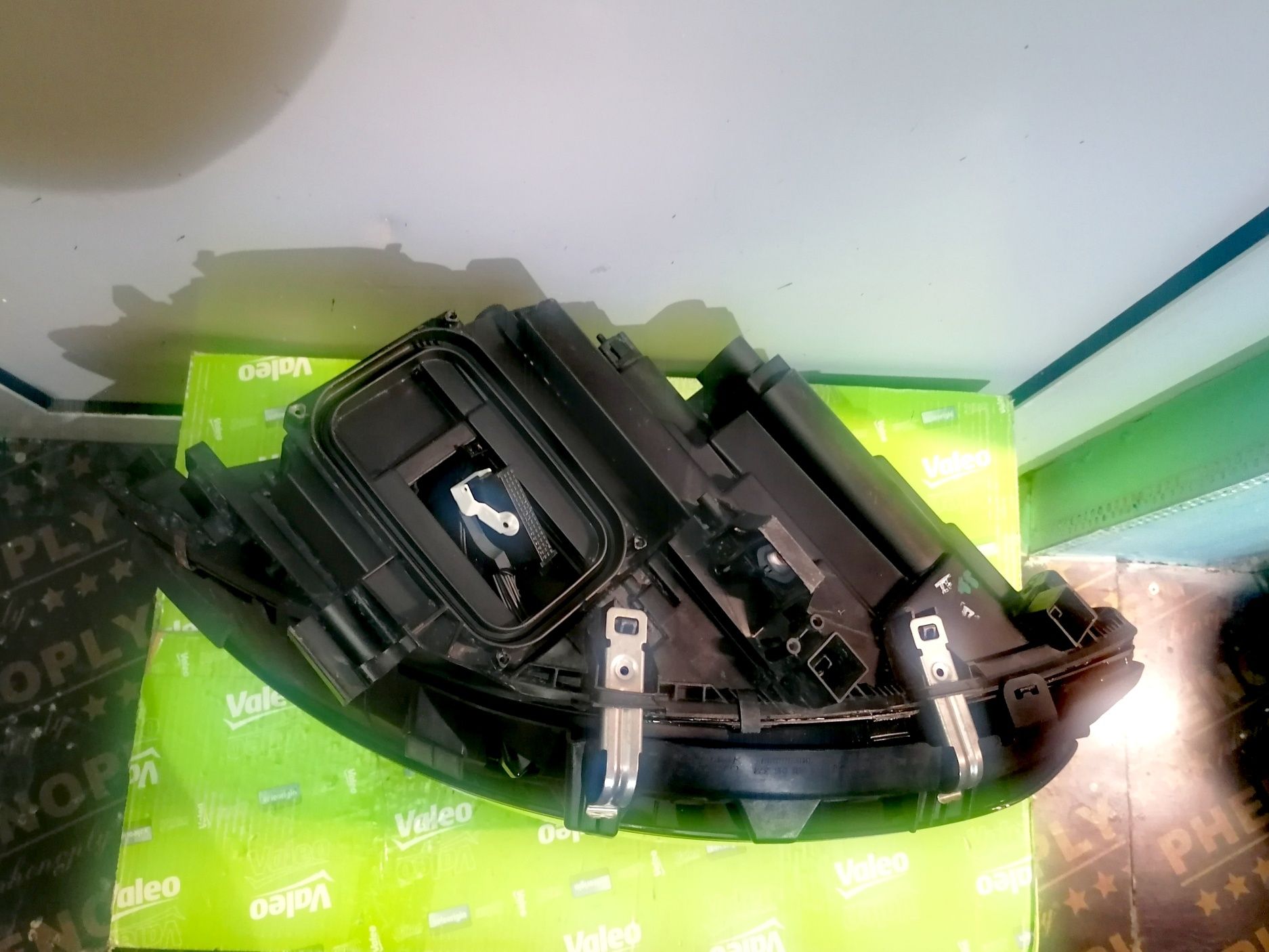 Фар Фарове за Mercedes W246 B Classe / Мерцедес А246 Б класа LED.