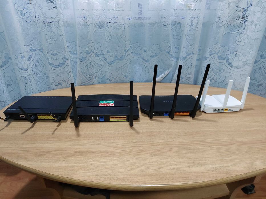 Router-profesional,detin mai multe bucati
