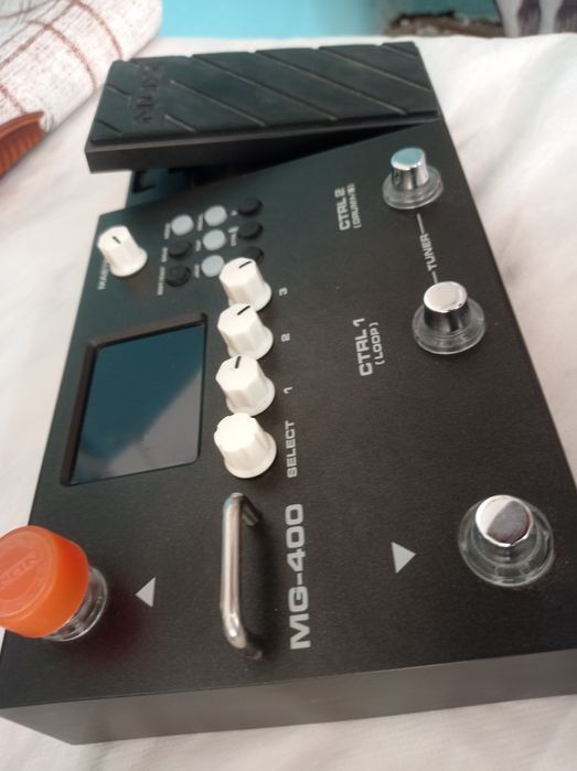 Gitara uchun pedal. Nux MG-400