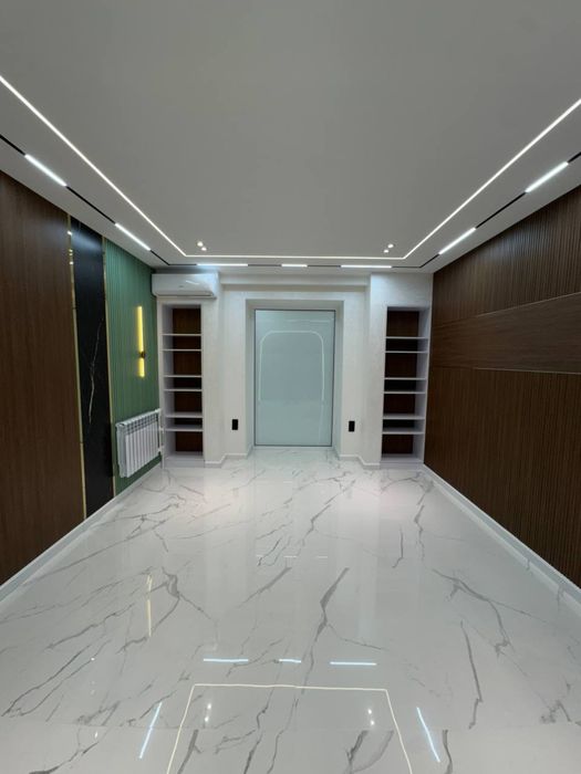 ЦУМ Централ Банк | 108кв - нежилое помещение вдоль дороги Аренда