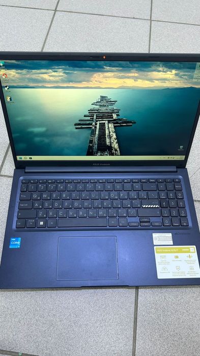 Ноутбук ASUS Vivobook.