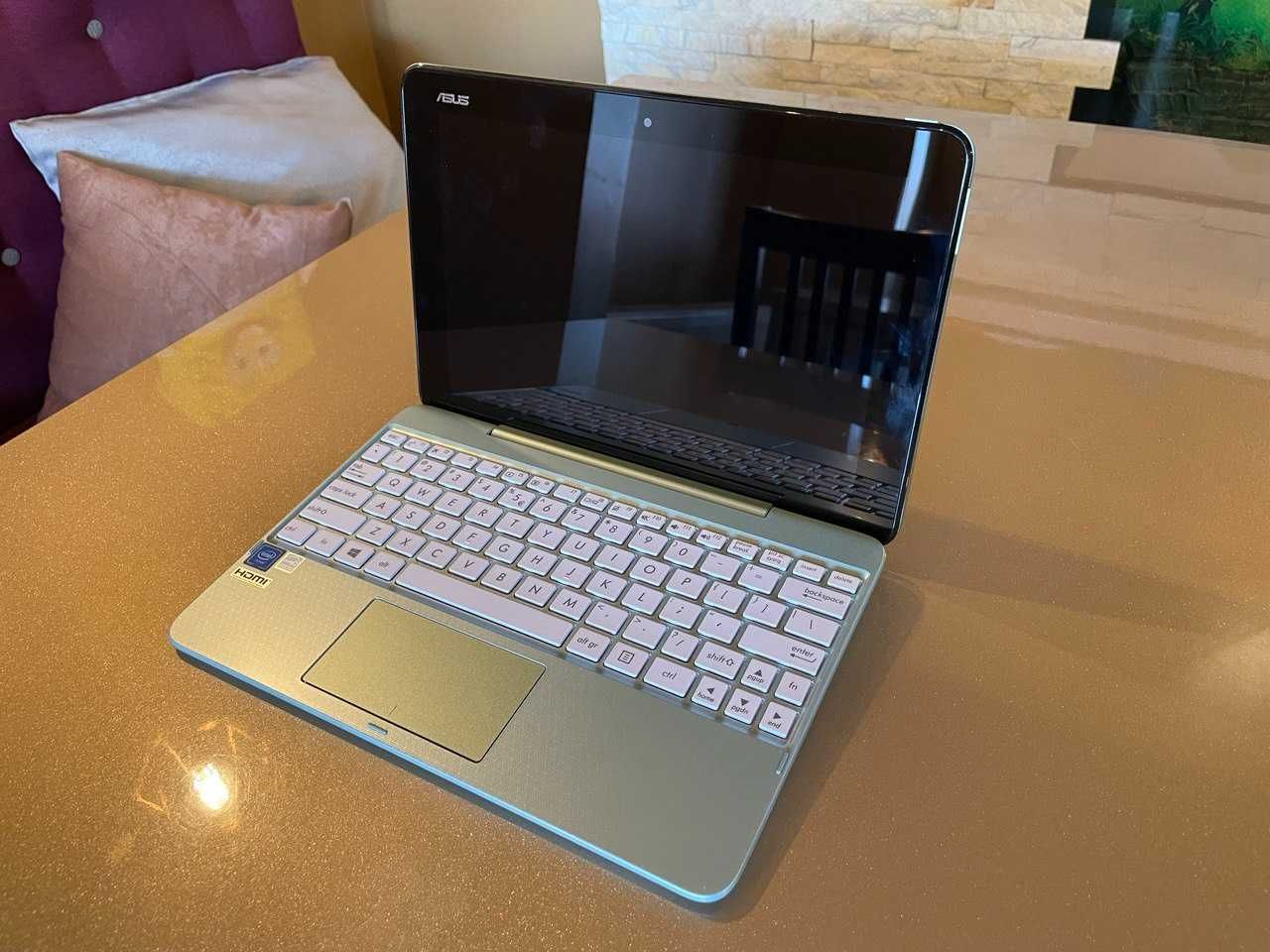 Laptop-Tabletă ASUS T101H