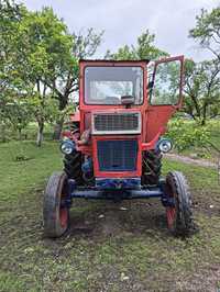 Vând tractor UTB