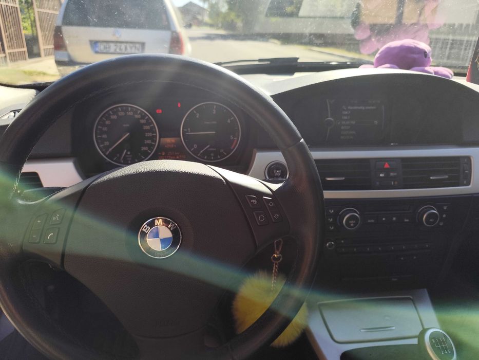 Se vinde BMW 320 D