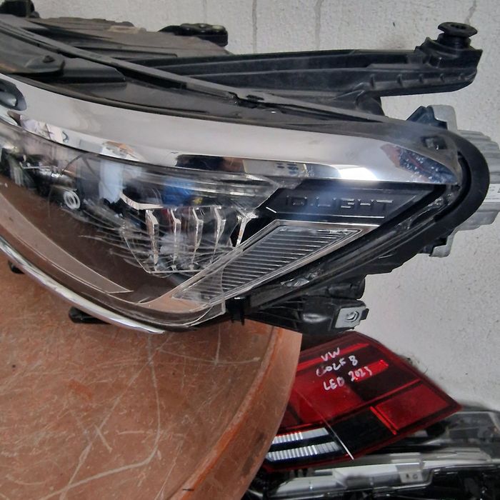VW passat B8 F.L. Matrix IQ-light 2022 ляв фар
