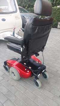 Carucior/ scaun electric Invacare - baterii foarte bune și încărcător