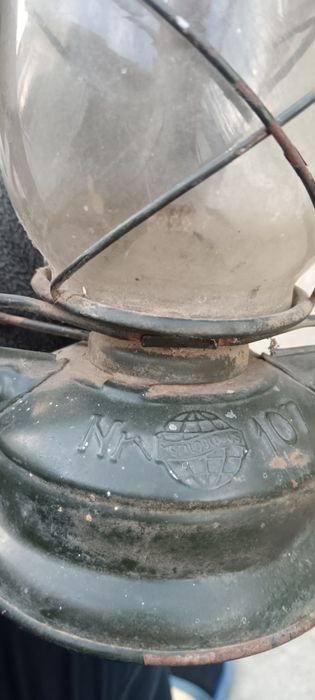 Felinar vechi Globus