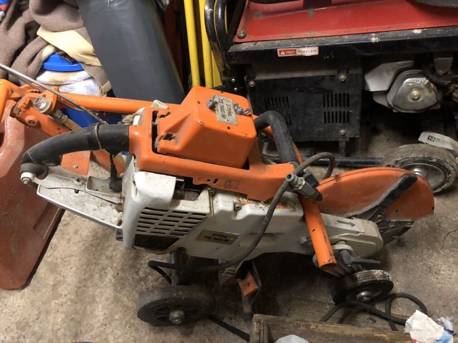 Резачка за асфалт и бетон