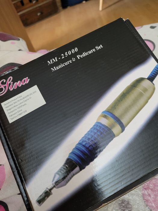 Vând freza și lampa manichiura