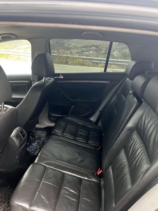Golf 5 pachet GTI  1.9 tdi 105cp automat