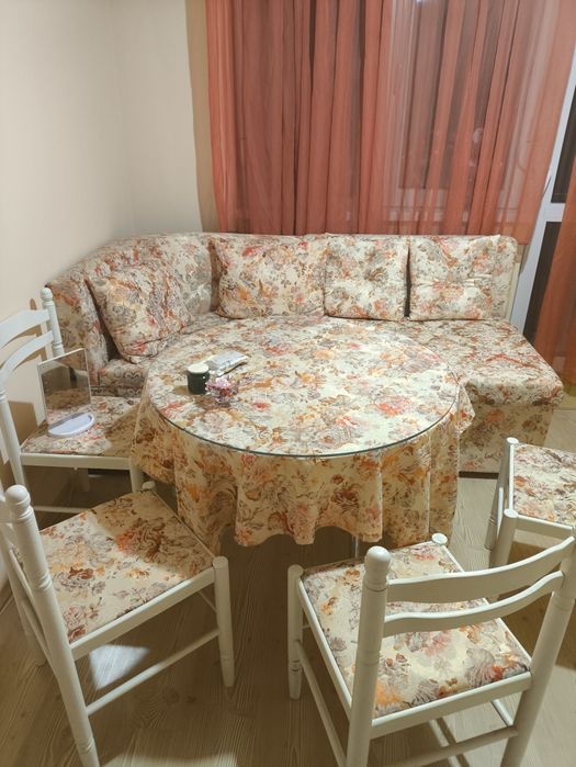 Маса, столове, кухненски ъгъл