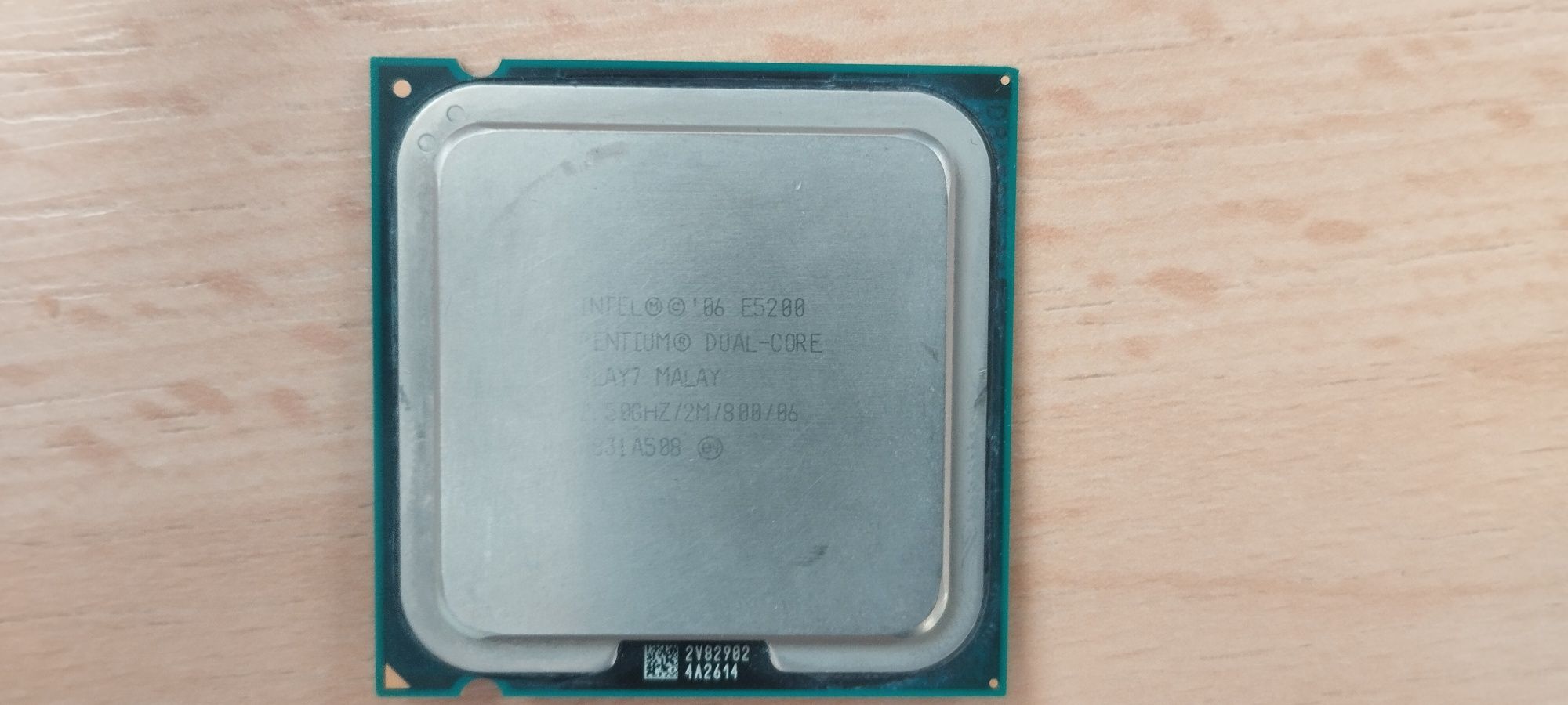 Intel Pentium E5200