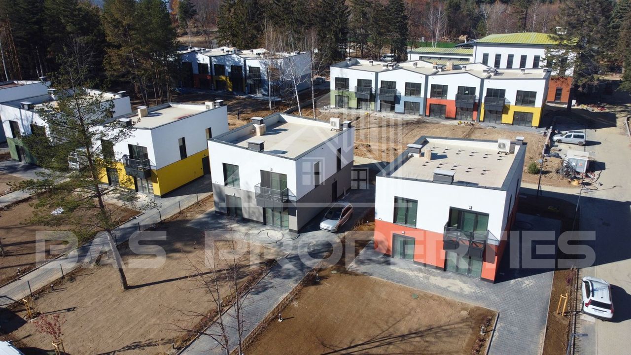 Продава се Къща в с. Вакарел, Област София-област - 219 кв.м за 1380 €/кв.м - Снимка #5