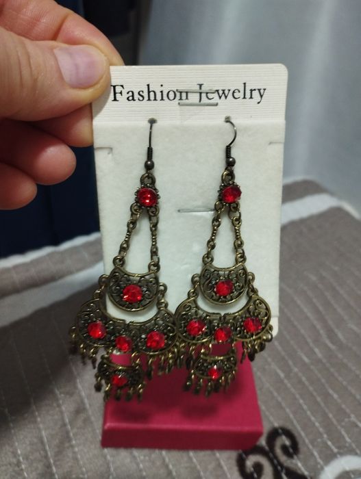 Сережки каждая по 25тыс