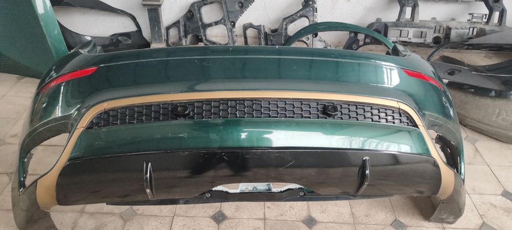 Продам кузовные запчасти на BMW x6 е 71