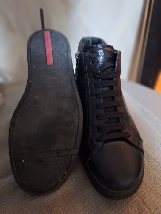 Кожени Кецове марка Prada