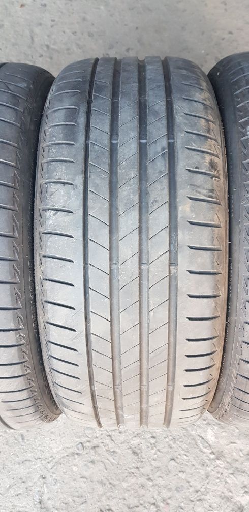 Летни гуми-2020г/51с.-18цола-225/40-1бр.-95лв."BRIDGESTONE "