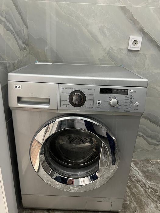 Продам стиральную машинку LG