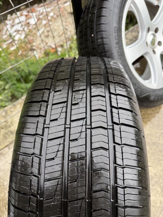 Jante R17 cu Cauciucuri 225/55/17 Goodyear 4 Season Noi!!!