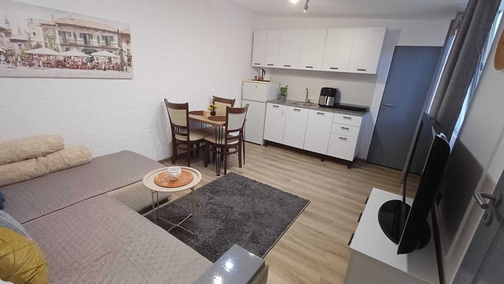 Под наем двустаен в кв. Трошево