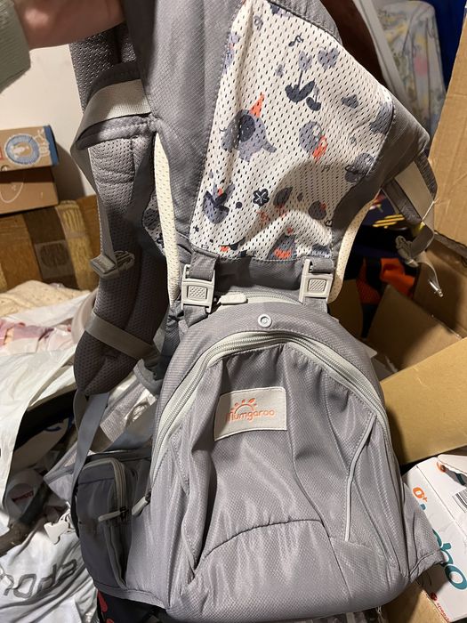 Ергономична раница за носене на бебе Mumgaroo