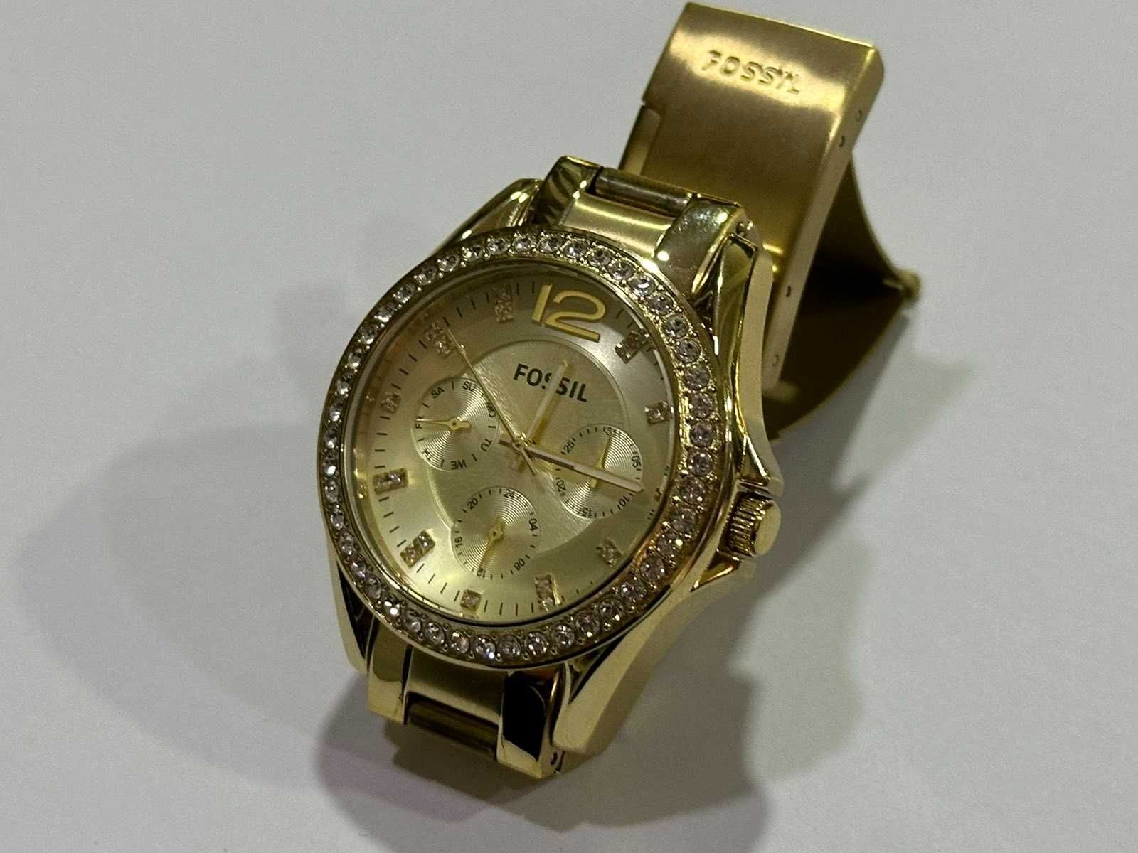 Дамски часовник FOSSIL ES3203