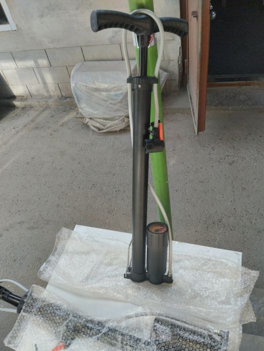 Насос с датчиком давления
