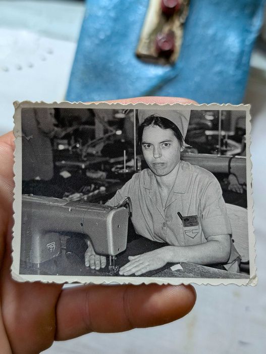 Colorare fotografii vechi alb-negru