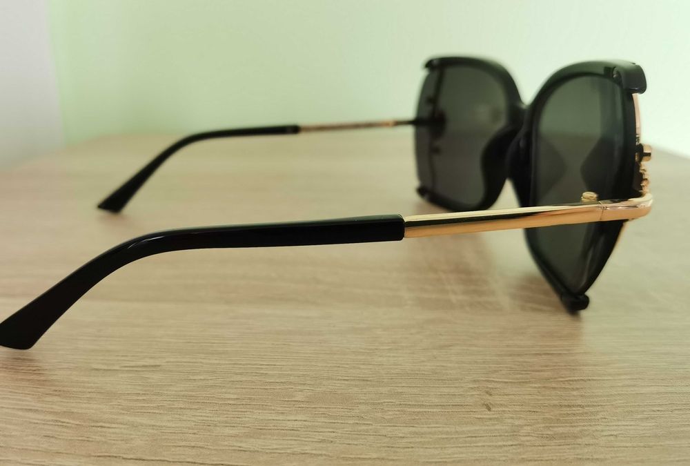 Дамски слънчеви очила