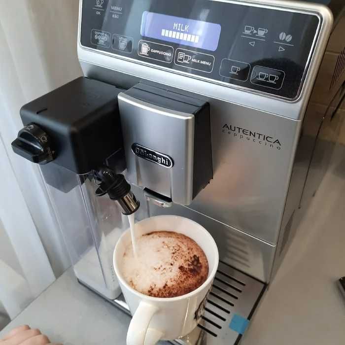 Автоматическая кофемашина DeLonghi ETAM 29.660.SB