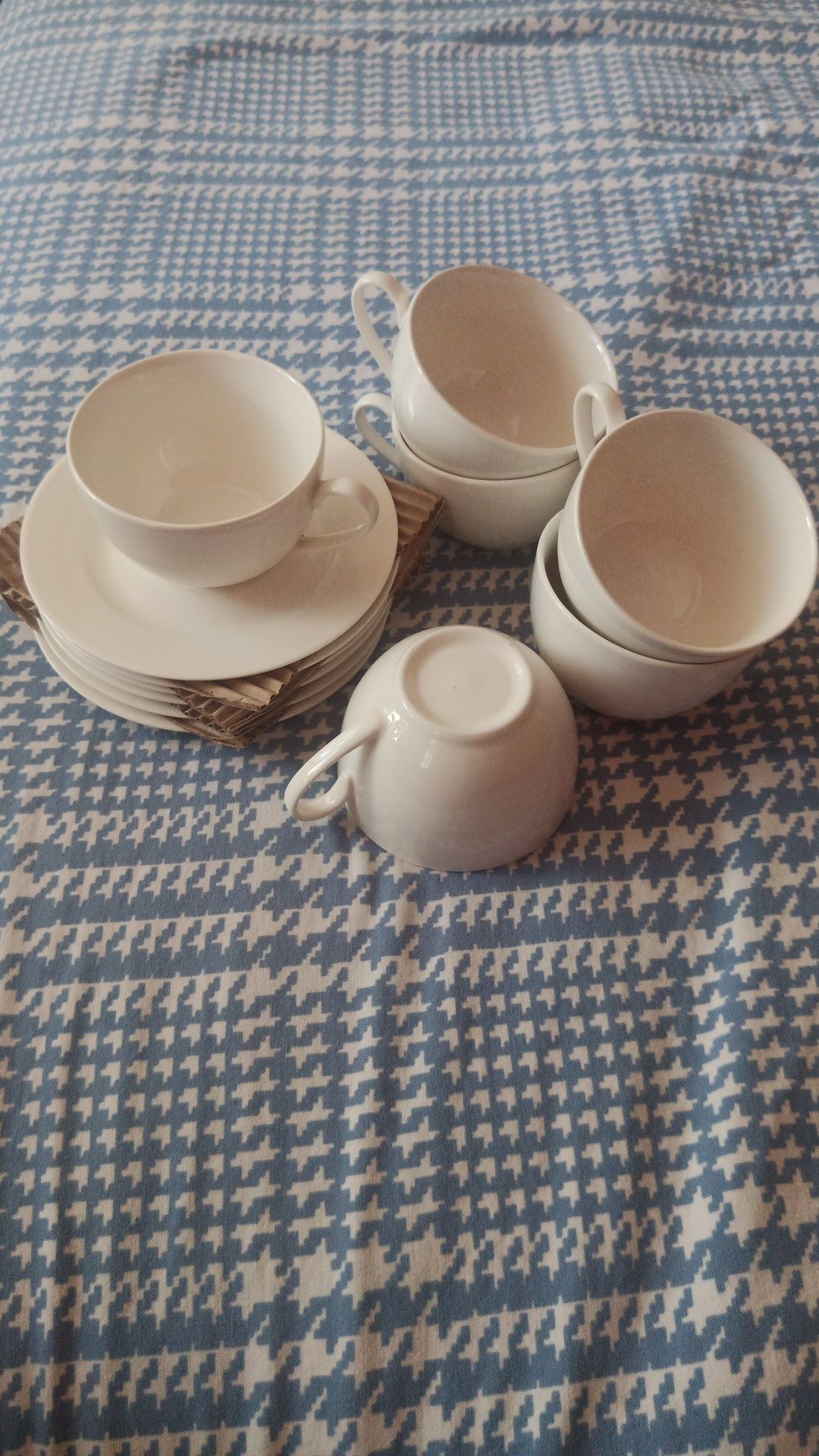 Чашка с блюдцем продам