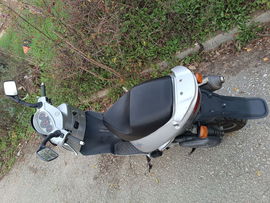 Скутер априлия цял за  части