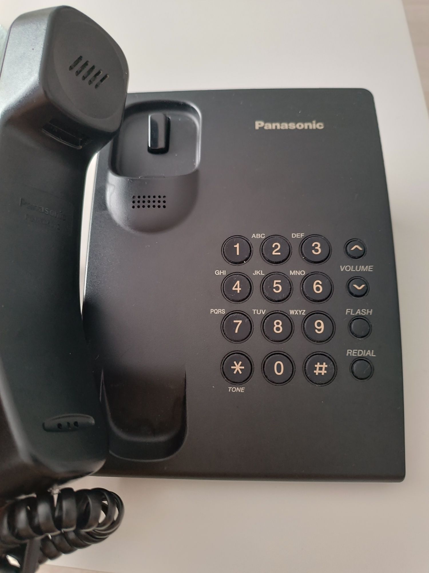 Vând 2 telefoane fixe în stare de funcționare/Alcatel/Panasonic