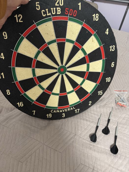 Ţinţă Clasică Darts Club 700 pentru săgeți din oțel